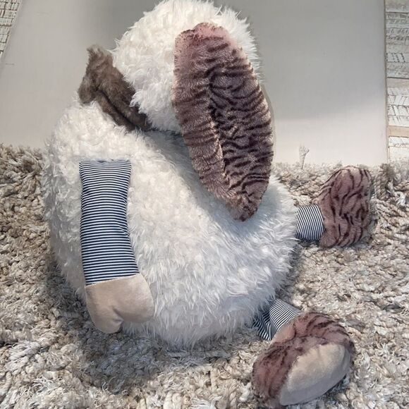 Nourison Plush Bunny Neiman Marcus Nursery Decor - Picture 4 of 7